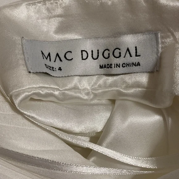 NWT Mac Duggal White Plunge Ostrich Feather Gown Dress 68113 Size 4 - Picture 7 of 8